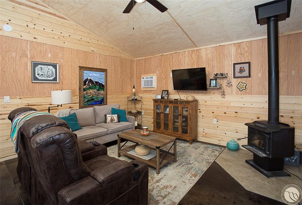 639 Clear Creek Road Property Photo 32