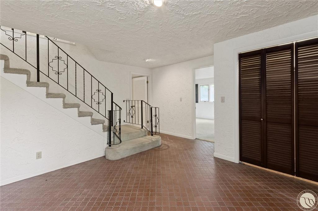 1323 Granite Property Photo 2
