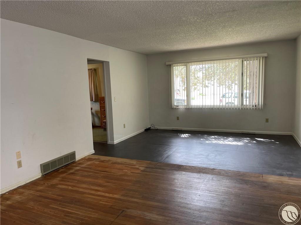 141 S 12th St W Property Photo 10