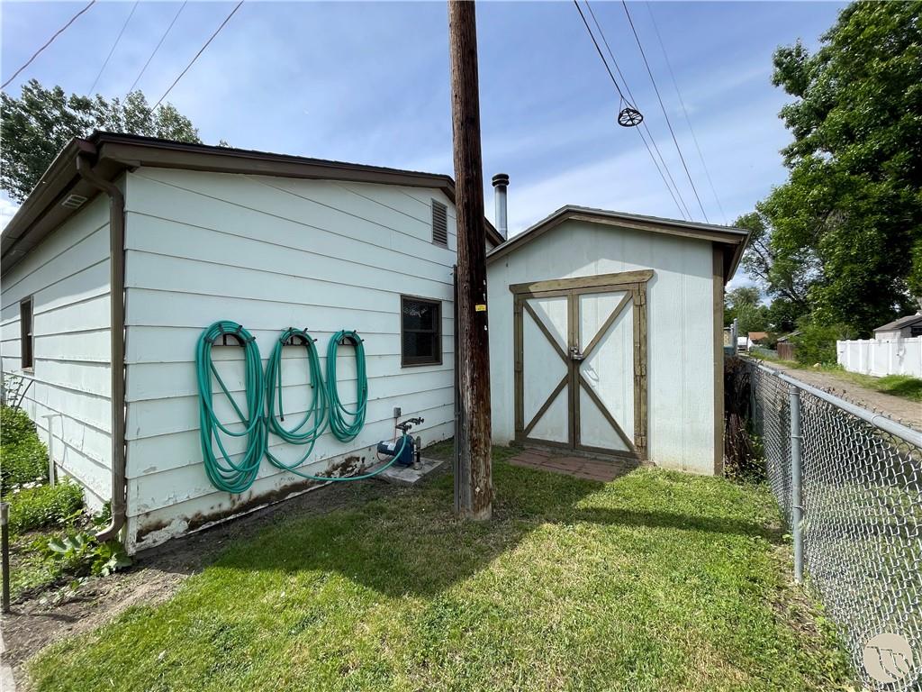 141 S 12th St W Property Photo 20