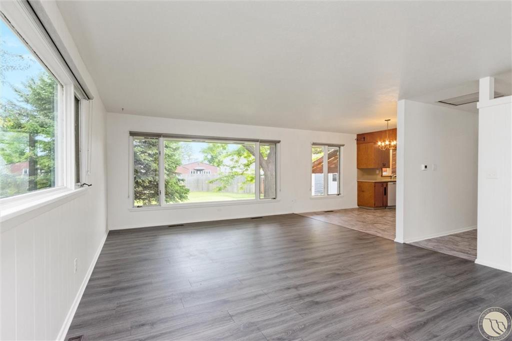 728 Avenue C Property Photo 3