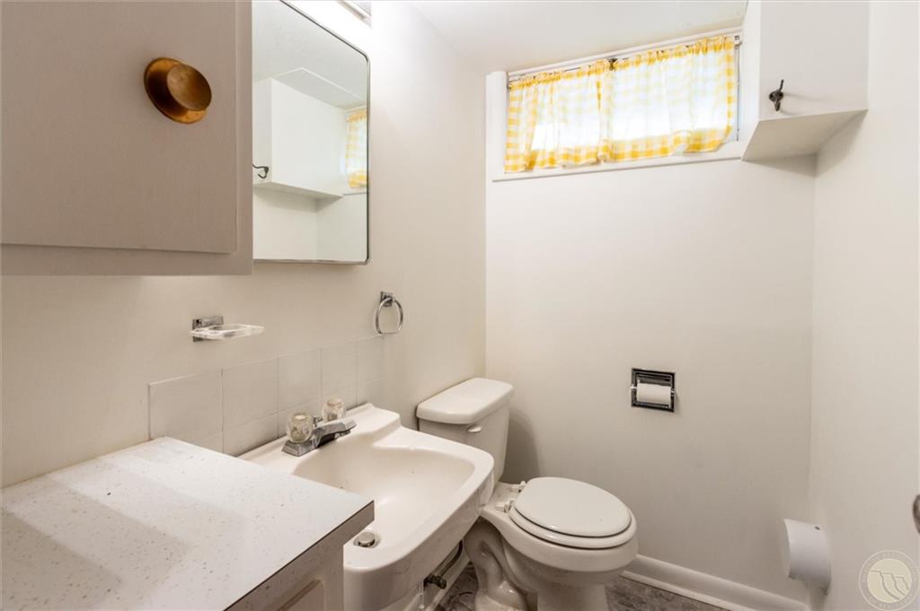 728 Avenue C Property Photo 20