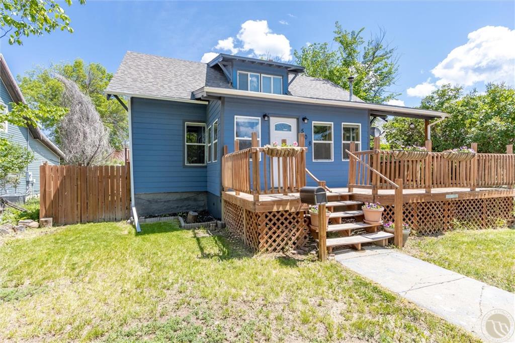 508 1st Street Property Photo 3