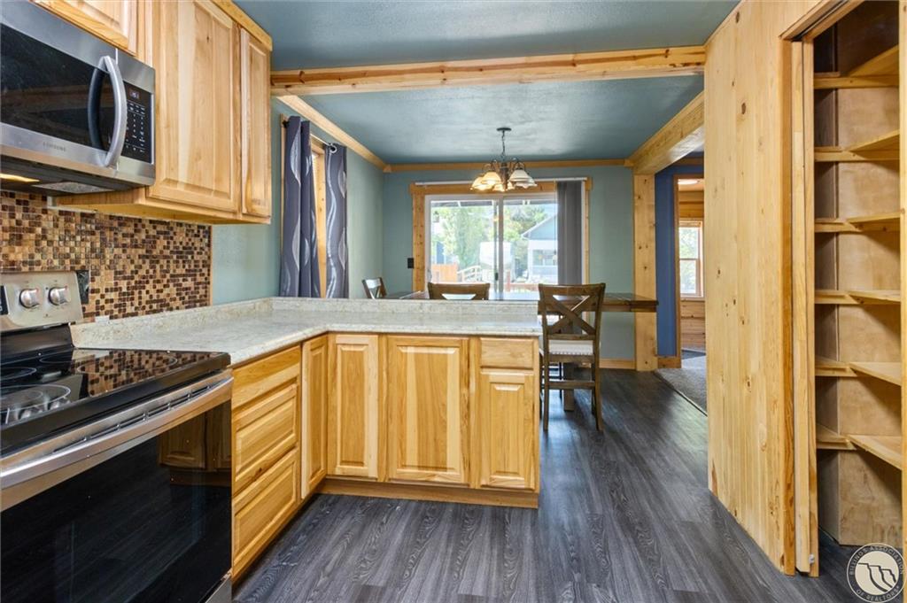 508 1st Street Property Photo 16