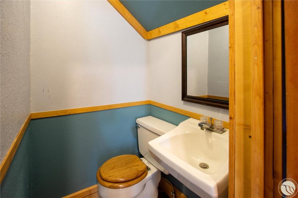 508 1st Street Property Photo 26
