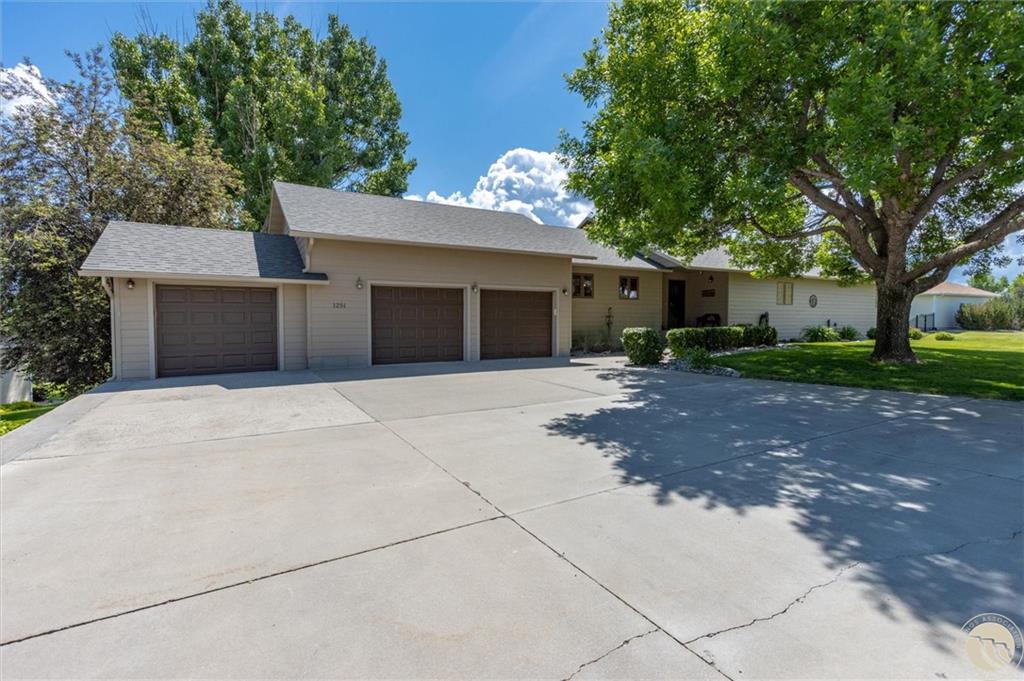 1251 Chipper Lane Property Photo 1