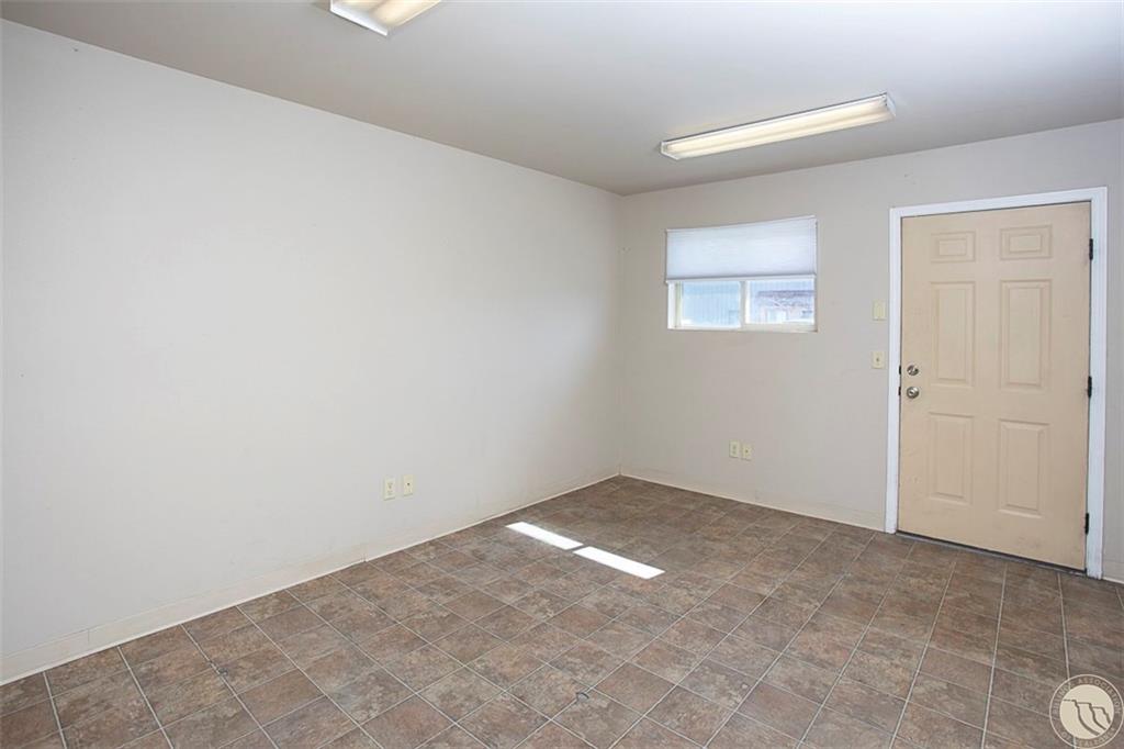 708 Lohwest Lane (nnn Lease Listing) Property Photo 21