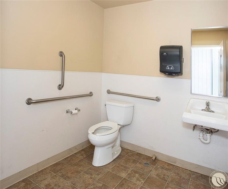708 Lohwest Lane (nnn Lease Listing) Property Photo 23