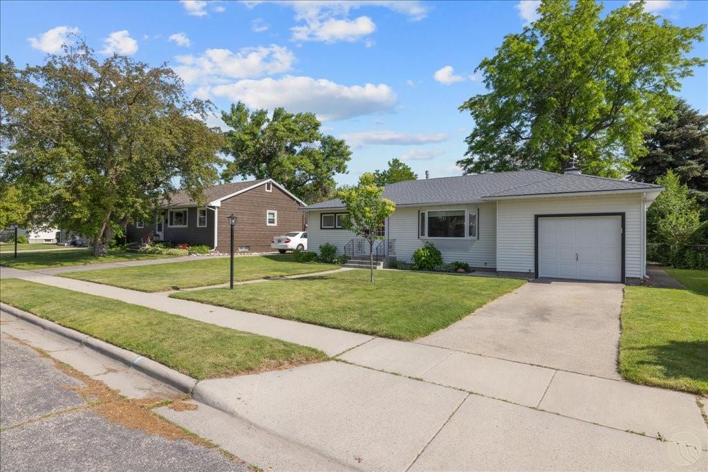 1830 Belvedere Drive Property Photo 3