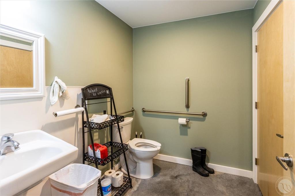 6 89th Street Property Photo 9