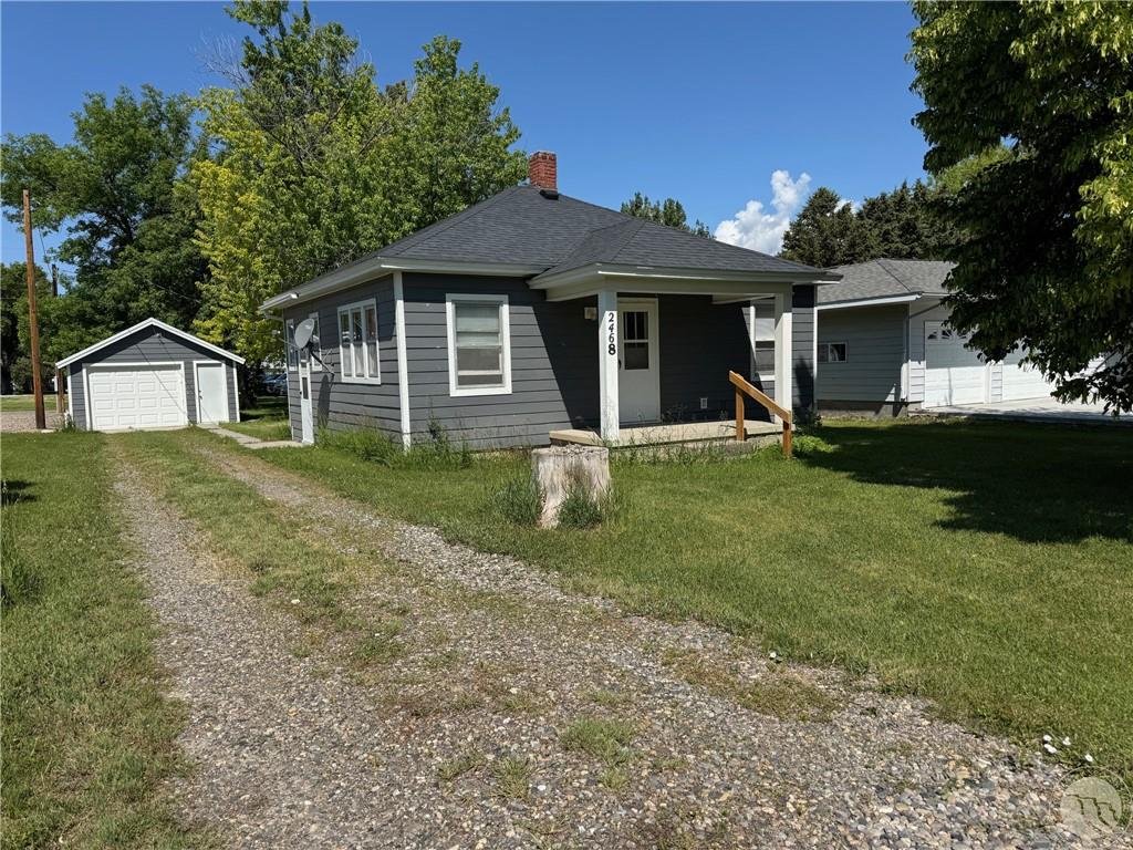2468 2nd Street Property Photo 2
