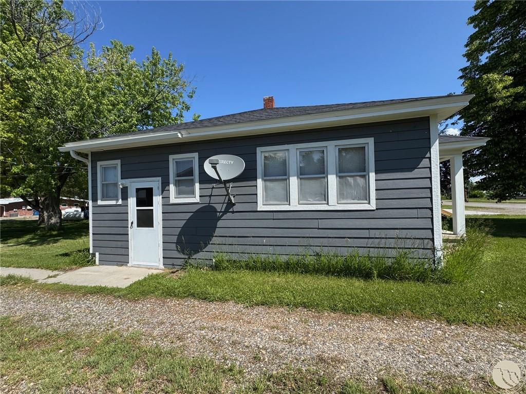 2468 2nd Street Property Photo 3