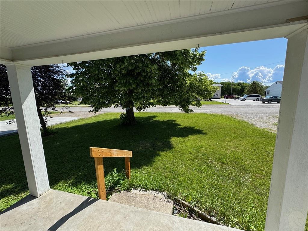2468 2nd Street Property Photo 4