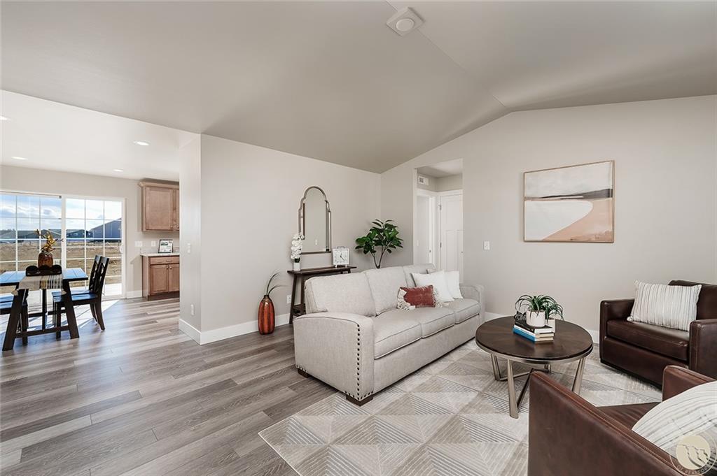 935 Matador Avenue Property Photo 3