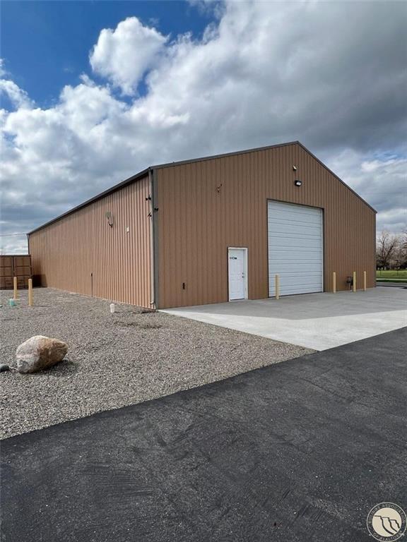 440 Trier Road Property Photo