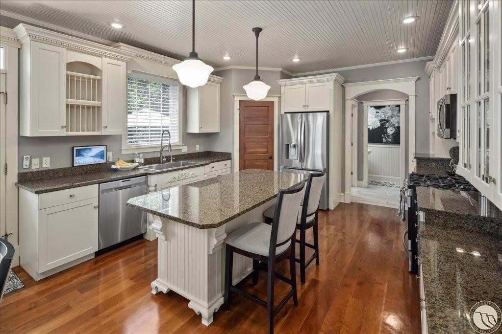 3976 Woodcreek Drive Property Photo 13
