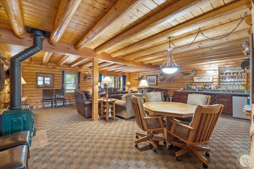 879 Sawyer Loop Property Photo 8