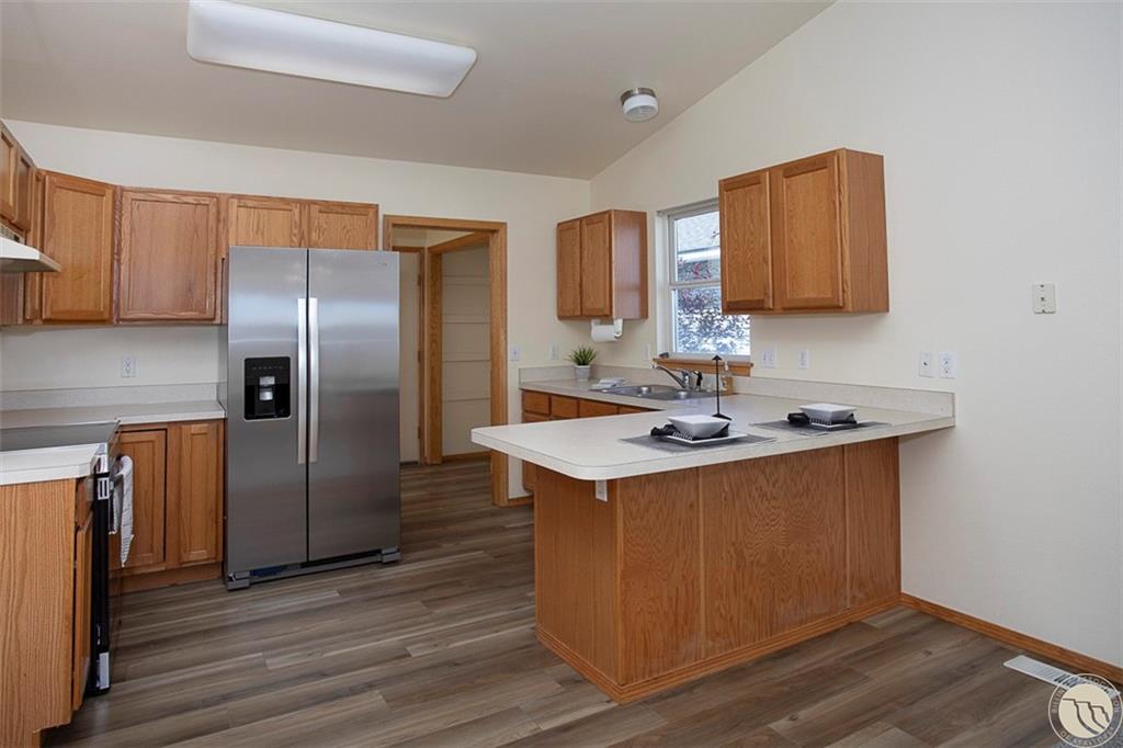 1017 Victory Avenue Property Photo 5