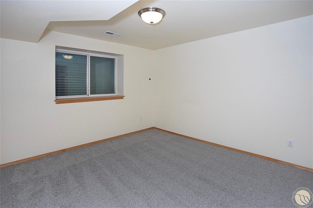 1017 Victory Avenue Property Photo 23