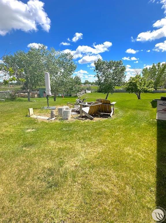 729 We 2 Drive Property Photo 3