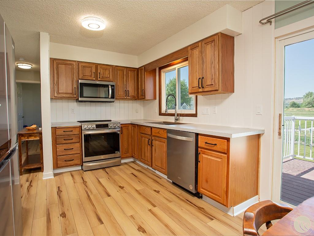 3617 Custer Ave Property Photo 4