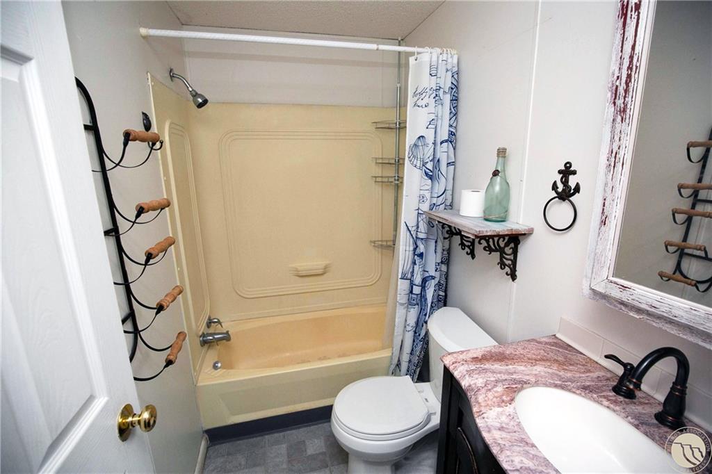 21 Davidson Avenue Property Photo 3