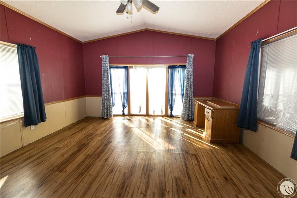 21 Davidson Avenue Property Photo 15
