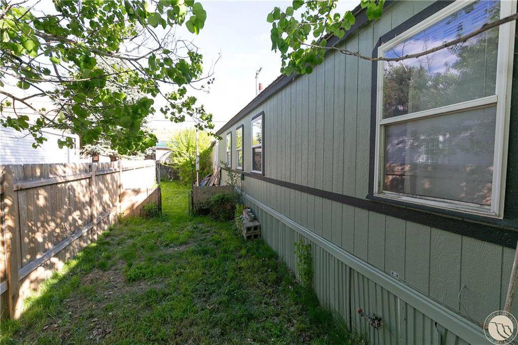 21 Davidson Avenue Property Photo 21