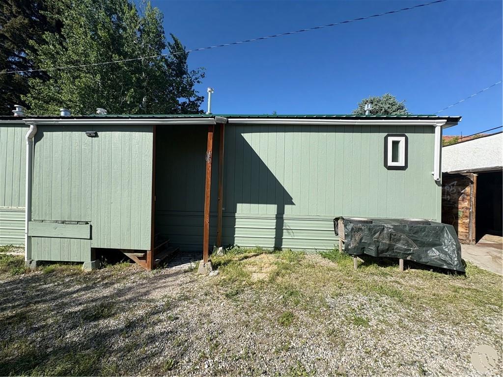 21 Davidson Avenue Property Photo 23