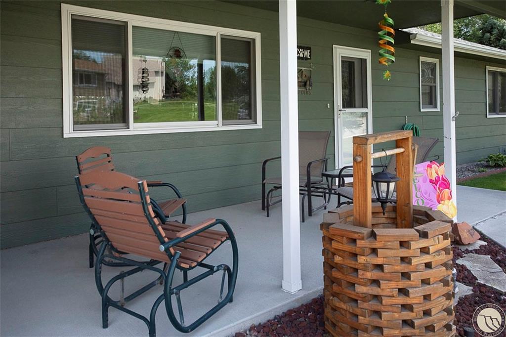 1414 Willow Drive Property Photo 4