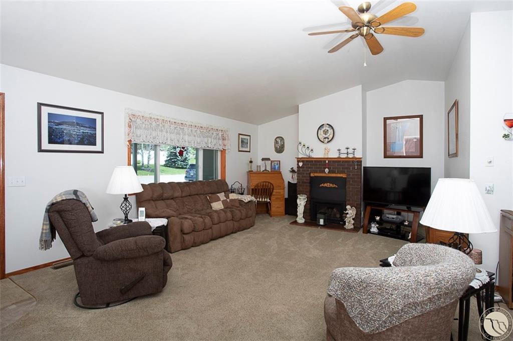 1414 Willow Drive Property Photo 9
