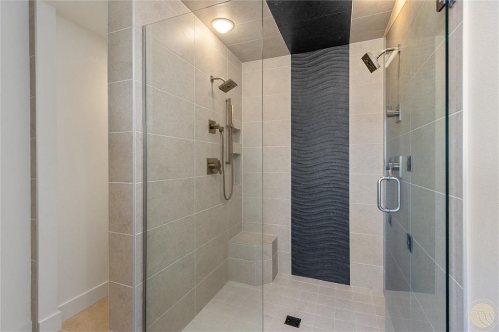 6115 Arthur Avenue Property Photo 23