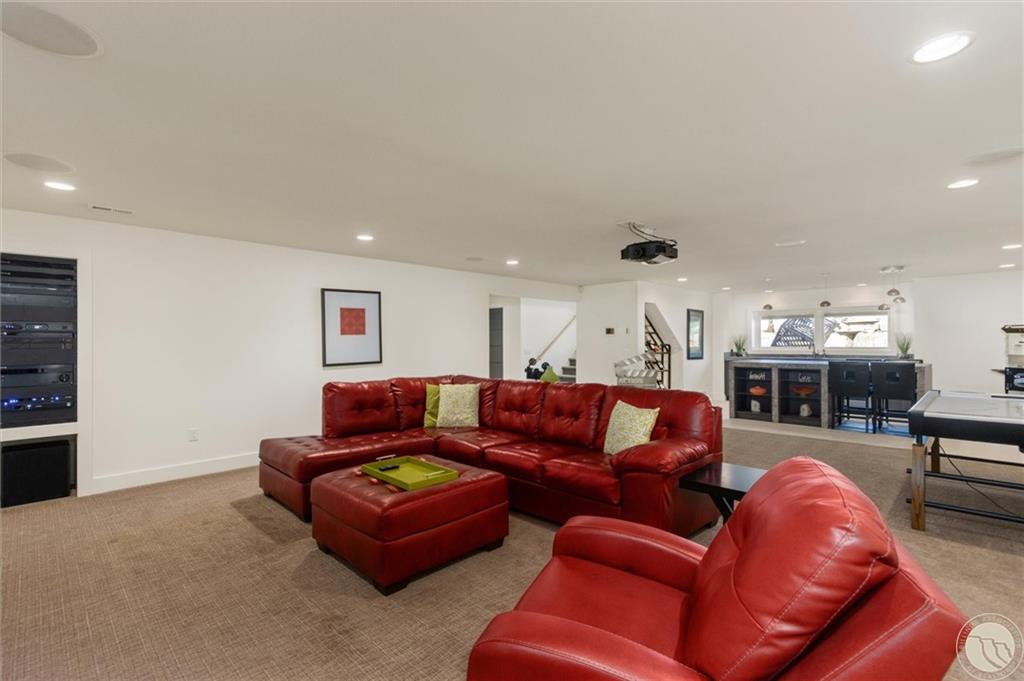 6115 Arthur Avenue Property Photo 28
