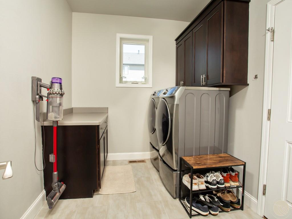 3212 Peregrine Lane Property Photo 16