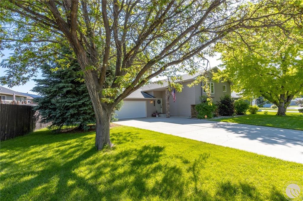 3707 Crater Lake Ave Property Photo 2