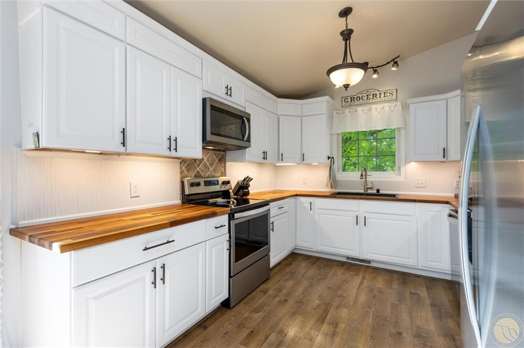 3707 Crater Lake Ave Property Photo 8