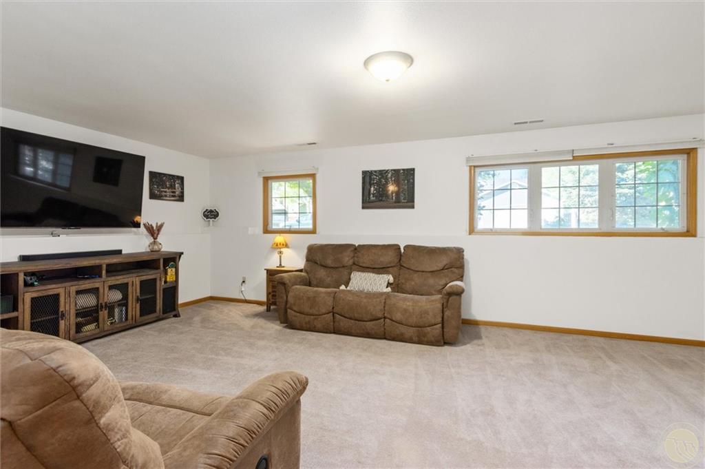 3707 Crater Lake Ave Property Photo 16