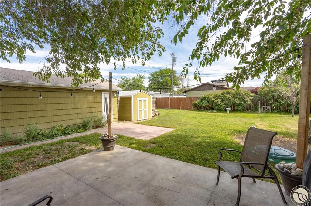1020 Avenue E Property Photo 24