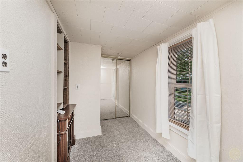 202 Burlington Ave Property Photo 13