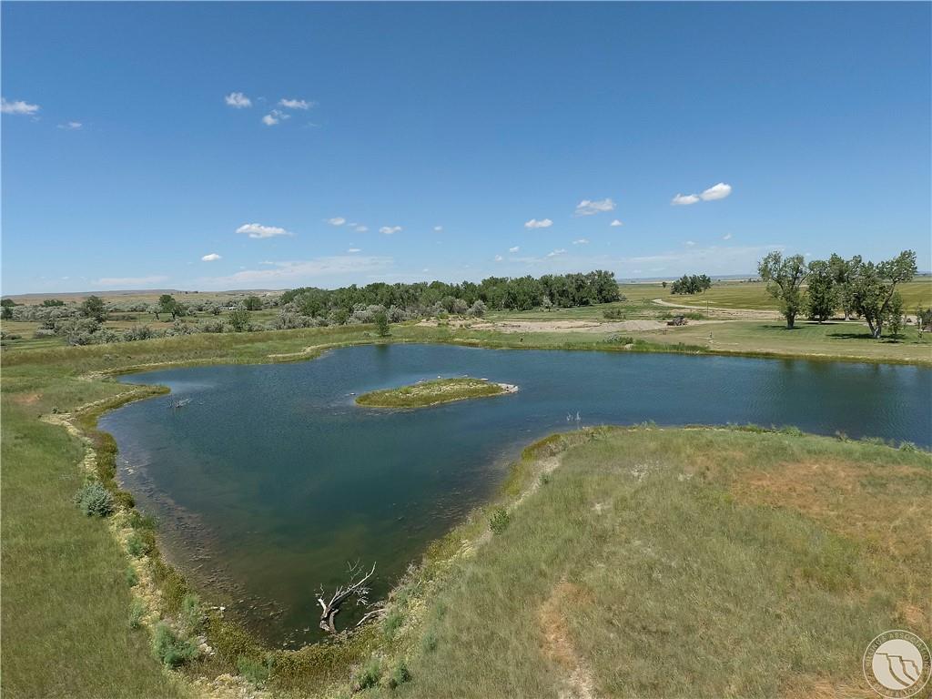 587 Ten Bear Lane Property Photo 16