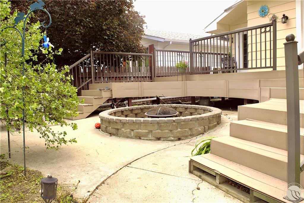 2118 1st Street Property Photo 3