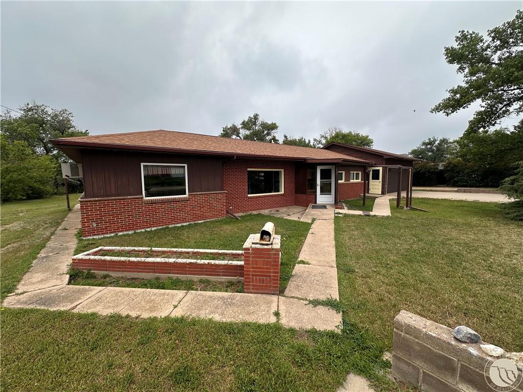 521 Central Ave N