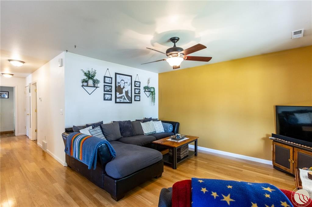 46 Monroe Street Property Photo 4