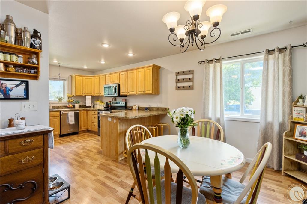 46 Monroe Street Property Photo 9