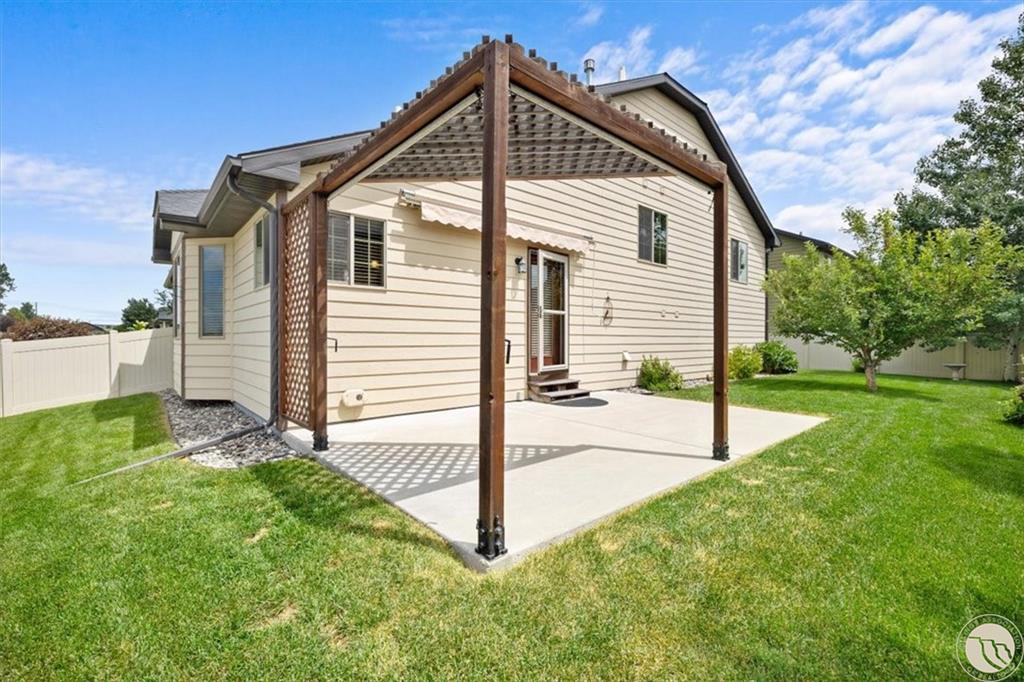 5828 Red Berry Property Photo 19