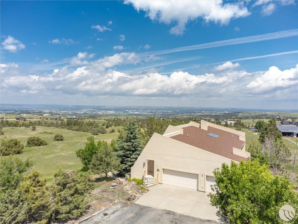 5915 Southridge Drive Property Photo 1