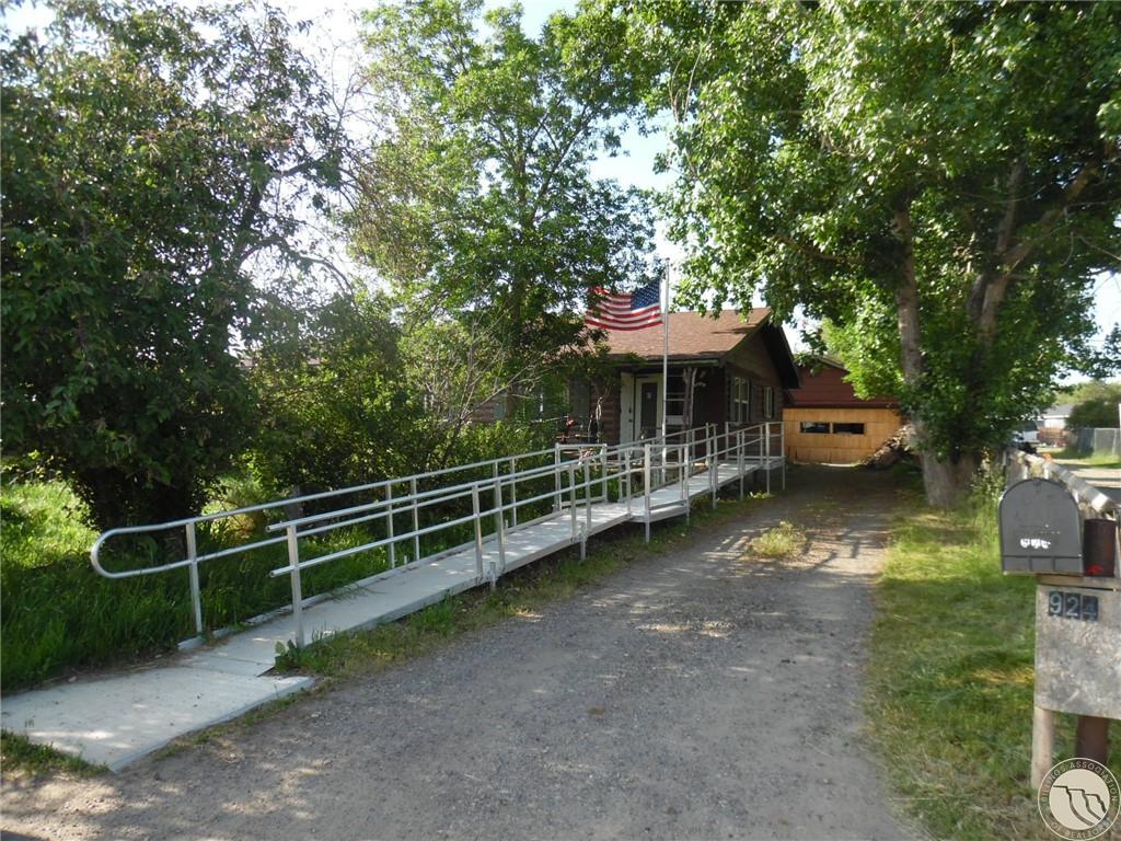 924 Steffanich Drive Property Photo 4
