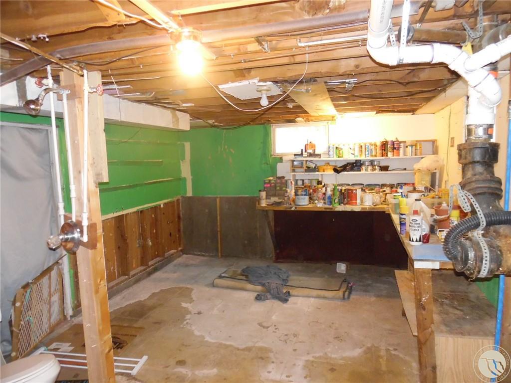 924 Steffanich Drive Property Photo 14