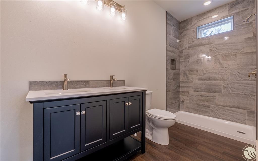 2 Rocky Mountain Way Property Photo 11