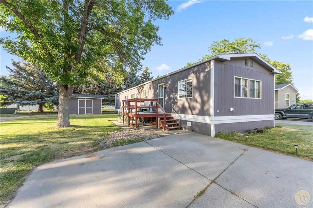 31 W Meadow Drive Property Photo 1